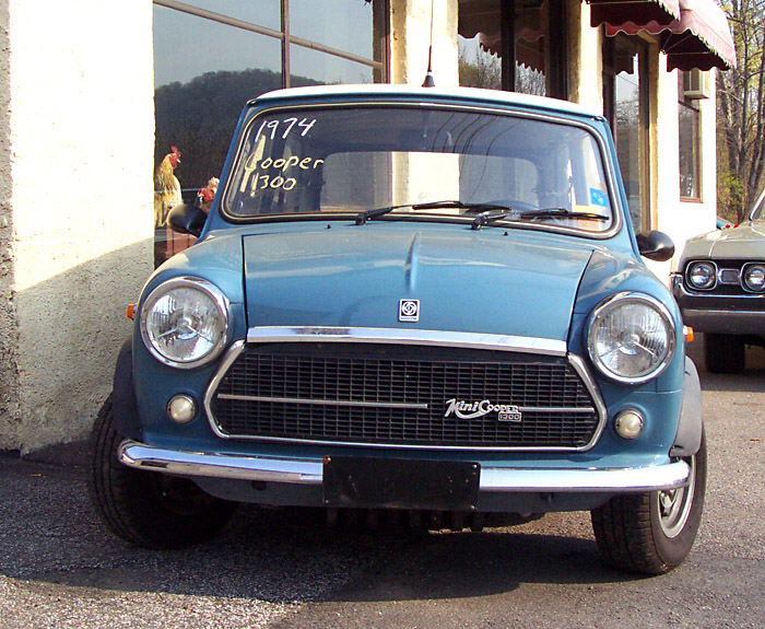 Мини история. Мини Купер 1300. Mini Cooper Classic 1974. Innocenti Mini Export Cooper 1300. Мини Купер 1300 МКУ.